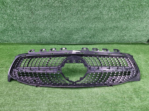 Решетка радиатора Mercedes CLA C118 (2019-2023)