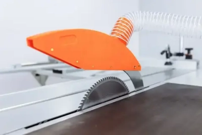 Кожух защиты пилы с расклинивающим ножом для форматно раскроечного станка