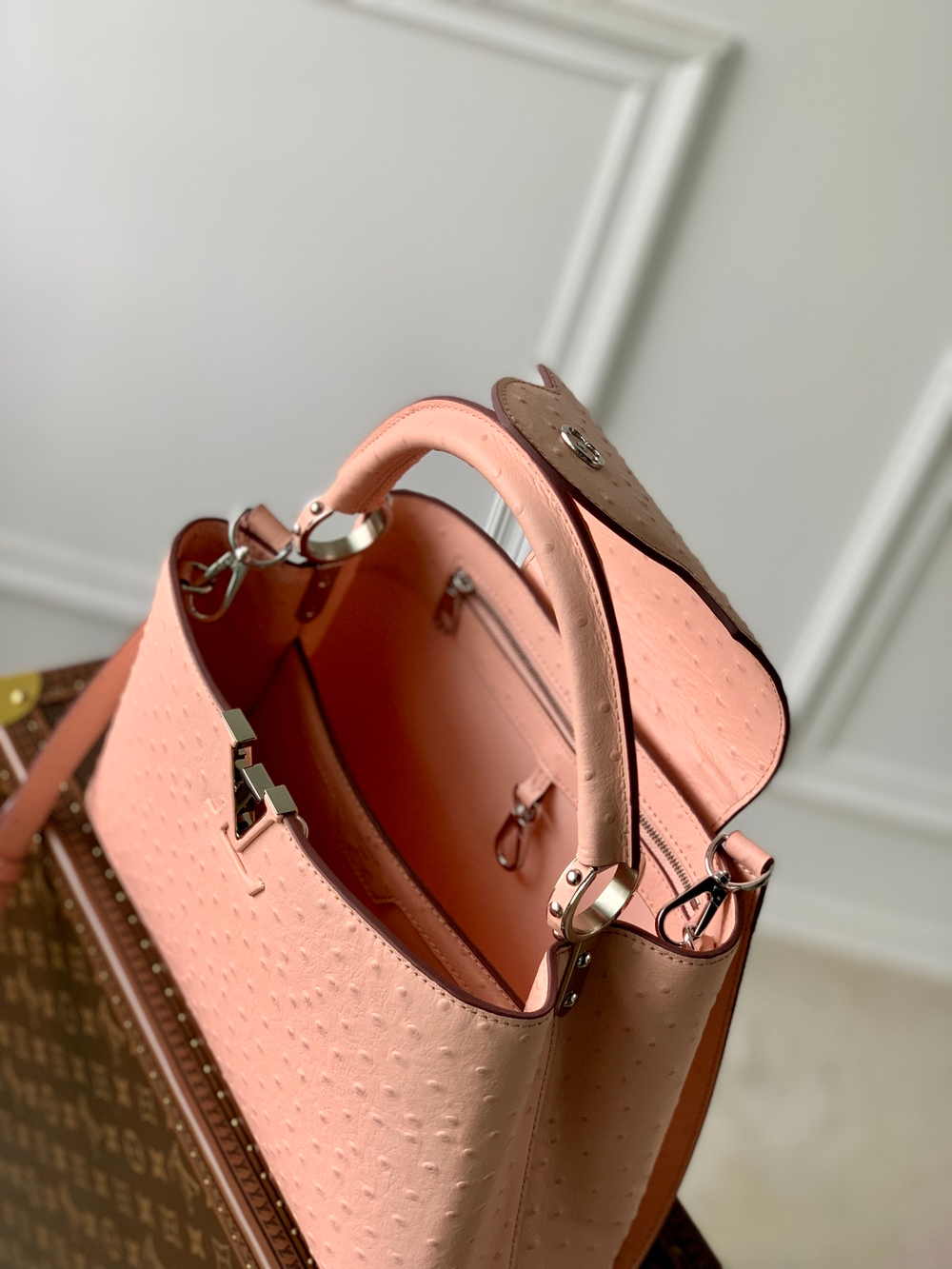 Louis Vuitton Capucines MM