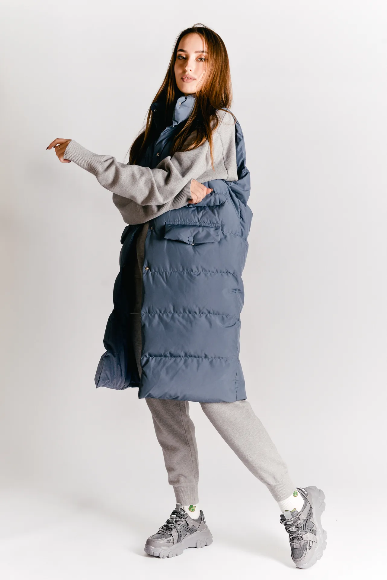 Синяя удлиненная жилетка оптом