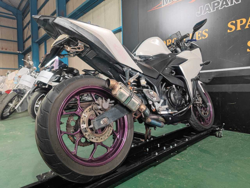 Yamaha YZF-R25 , 2015