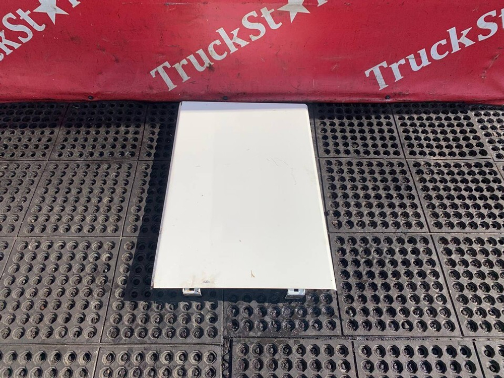 Крышка инструментального ящика