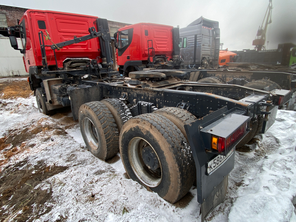 AMT N.V. 6329* 6x6 Седельный тягач с КМУ 632910 (Дизельный, 12,9 л, 476 л.с., МТ)
