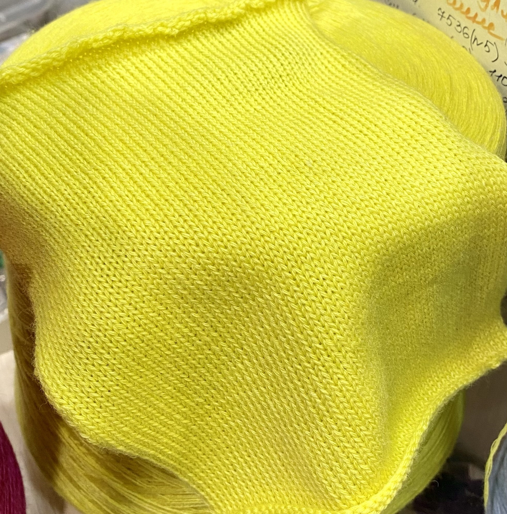 Пряжа на бобине ( Италия) 70% шерсть мериноса 30% шелк 380г 100г-800м