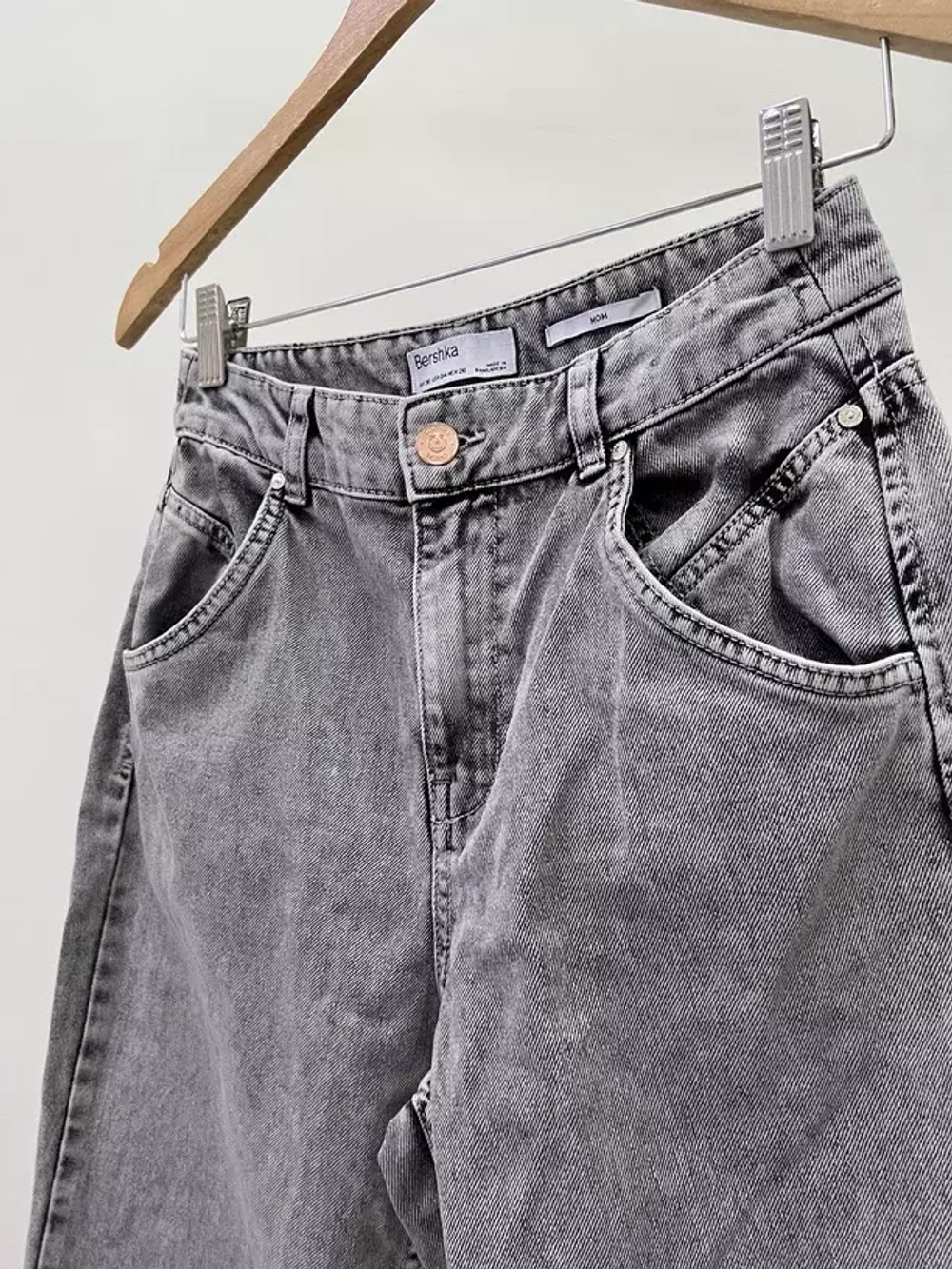 Джинсы Bershka