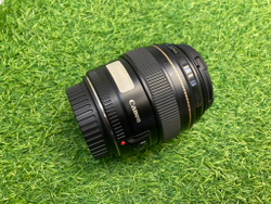 Canon EF 85mm 1.8 USM