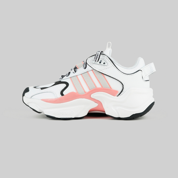 Кроссовки женские Adidas Originals Magmur Runner артикул:EG5435 Кроссовки женские Adidas Originals Magmur Runner артикул:EG5435 - купить в магазине Дайс