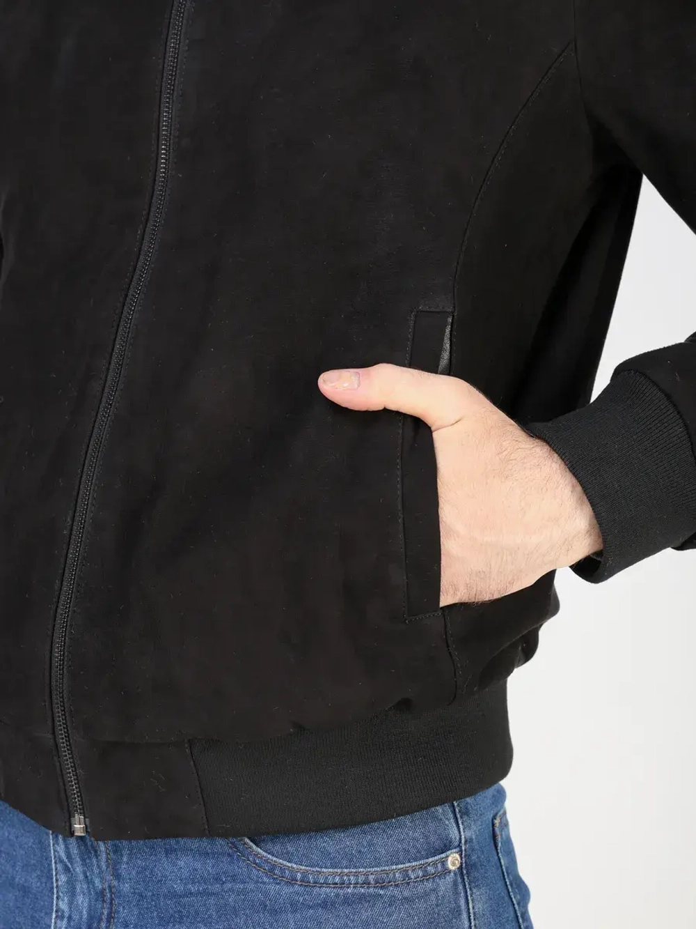 Кожаная куртка демисезонная замша