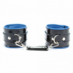 Чёрные лаковые наручники с синим подкладом (Цвет: черный с синим)