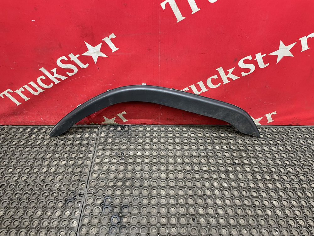 Накладка крыла левая