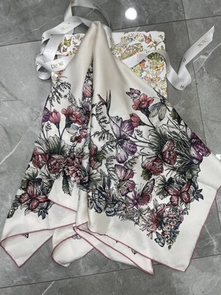 Платок Dior 90х90 см