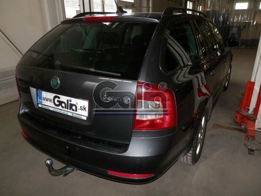 Фаркоп оцинкованный Galia S086C для Skoda Octavia II седан/универсал 2005-2013, Skoda Octavia Scout 2008-2013(паспорт и сертификат в комплекте)(без электрики)