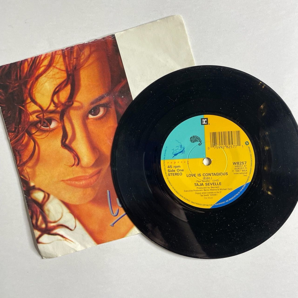 Винтажная виниловая пластинка LP Taja Sevelle Love Is Contagious (USA 1987) 7 дюймов, 45 RPM, Single