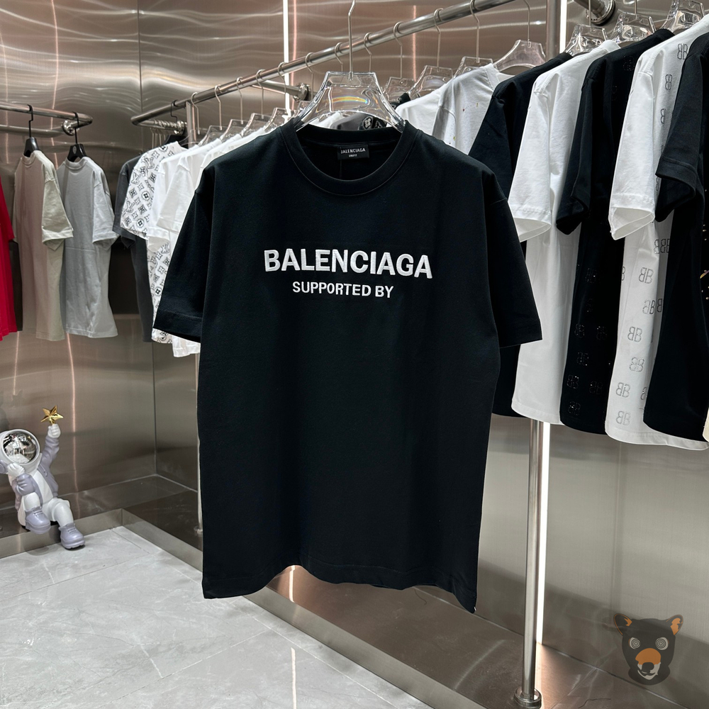 Футболка Balenciaga