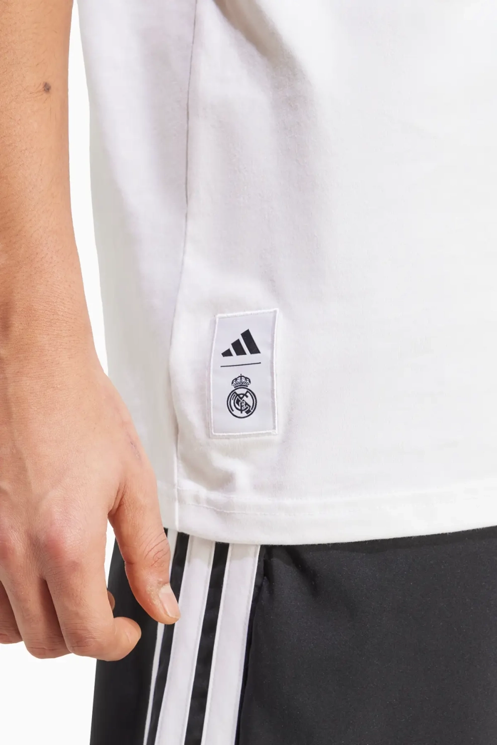 Футболка adidas Real Madrid 24/25 Seasonal Graphic Tee - белый