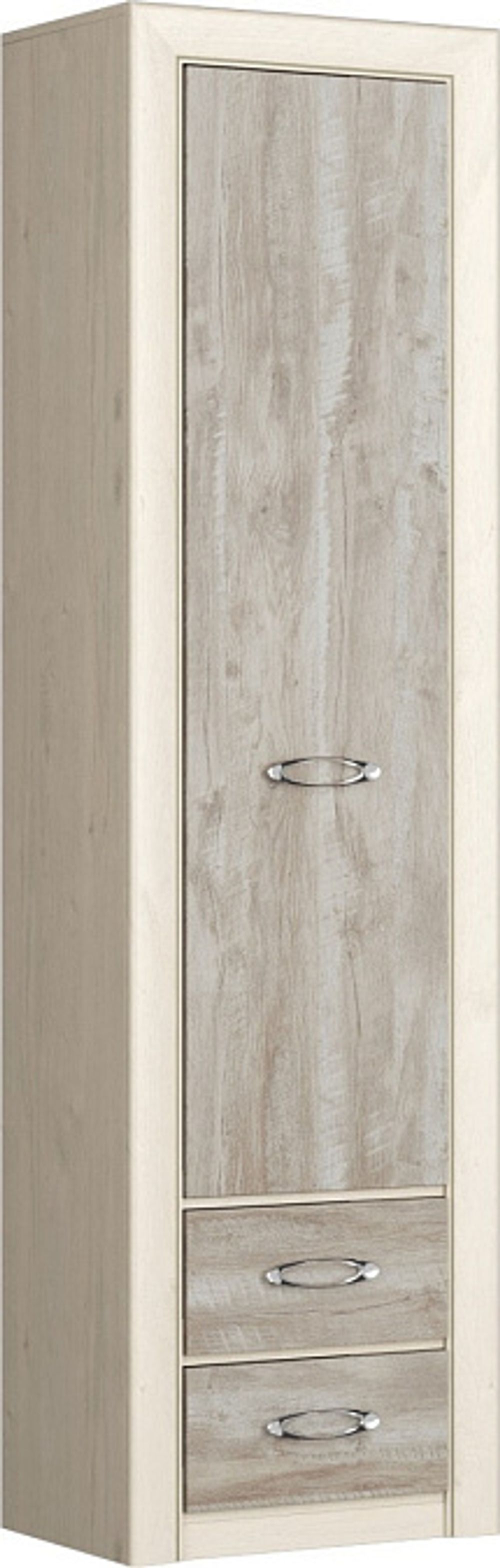 Мартина Пенал с ящиками