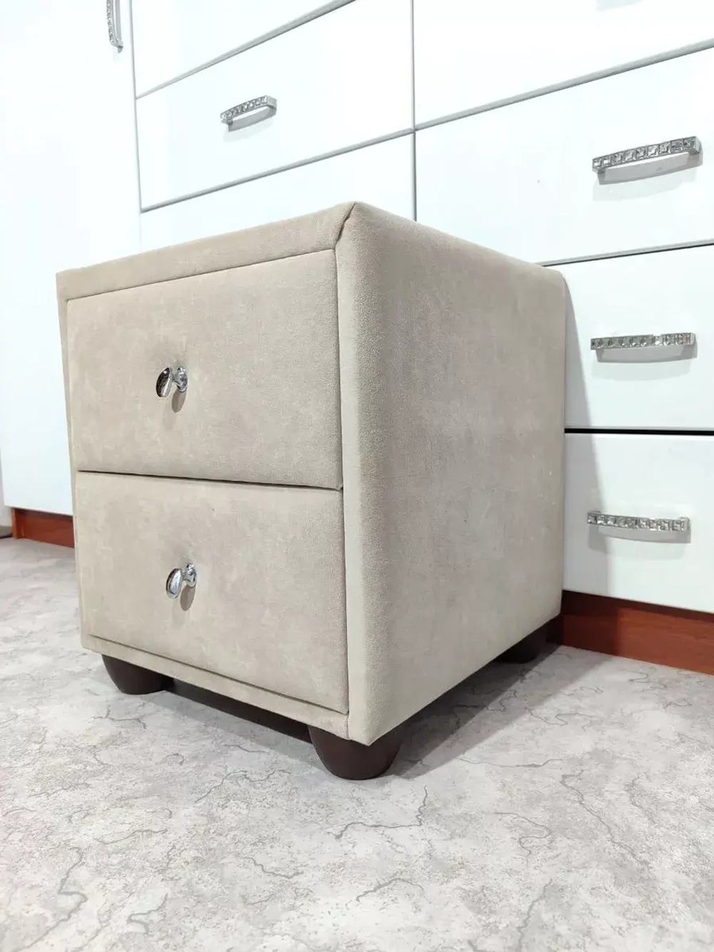 Мебельные ножки пластиковые для дивана шкафа и тумбочки