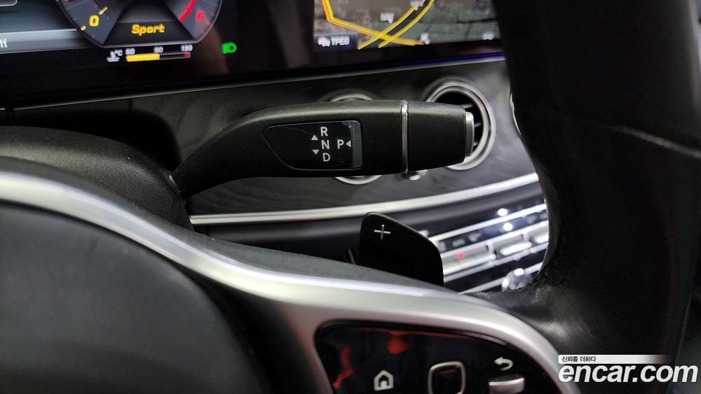 Mercedes-Benz E-Class W213 E300 4MATIC Avangarde (09.2019)
