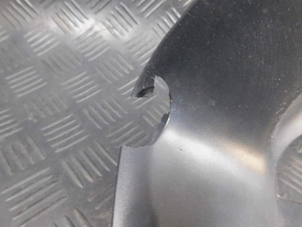 Пластик приборной панели Yamaha TDM850 RN03J 2001