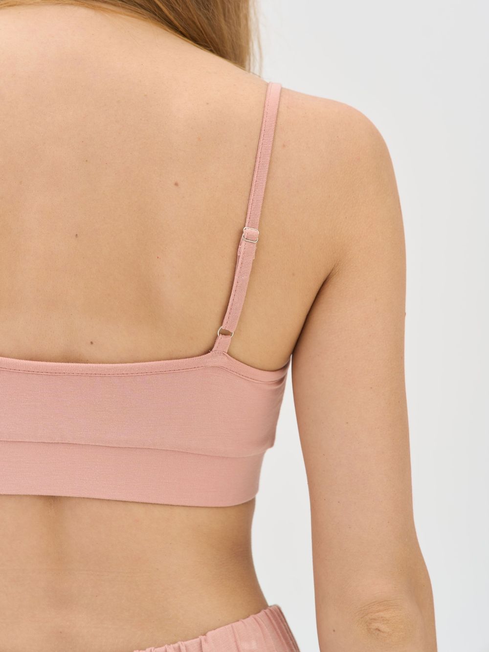 Топ на регулируемых лямках "Персик" женский