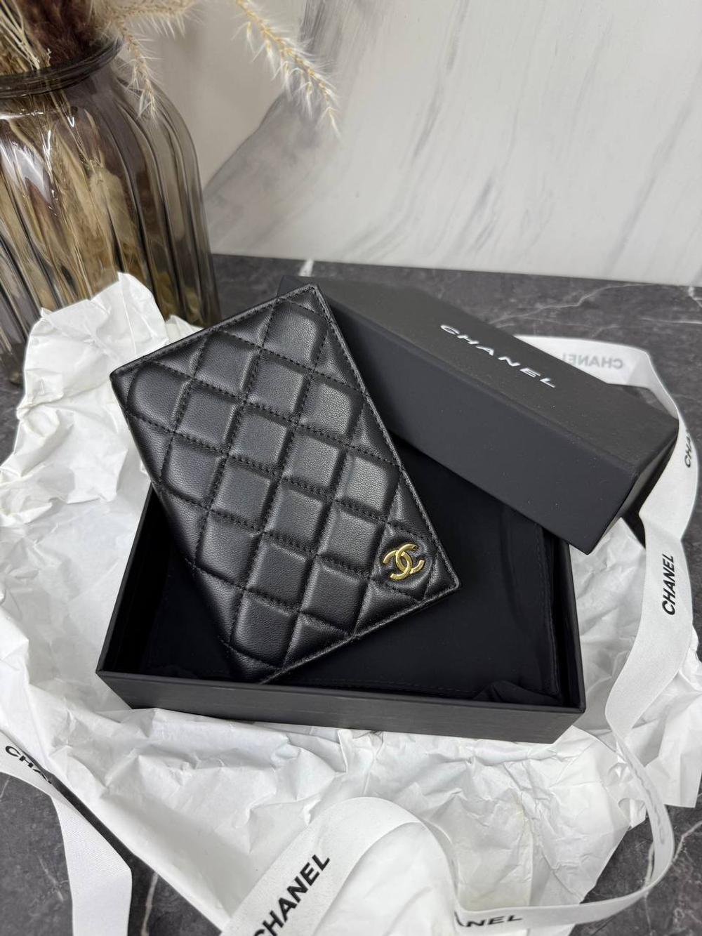 Обложка Chanel