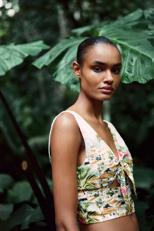 ZARA КОРОТКИЙ ТОП С ПРИНТОМ И УЗЛОМ, РАЗНОЦВЕТНЫЙ