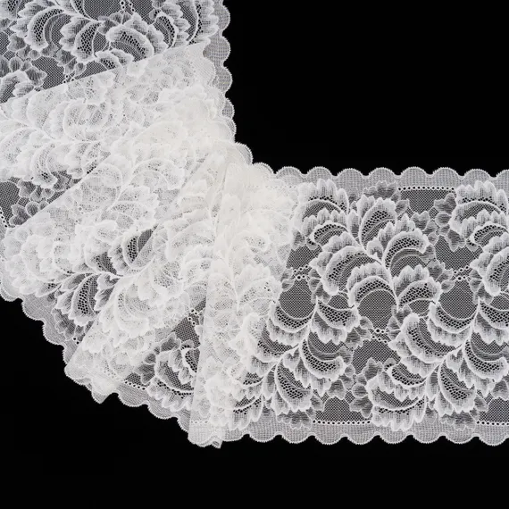 Кружево эластичное молочное 22 см, листочки