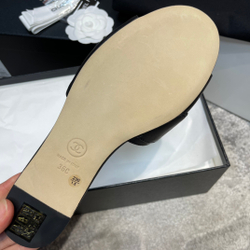 Chanel Slides
