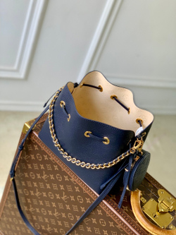 Louis Vuitton Bella