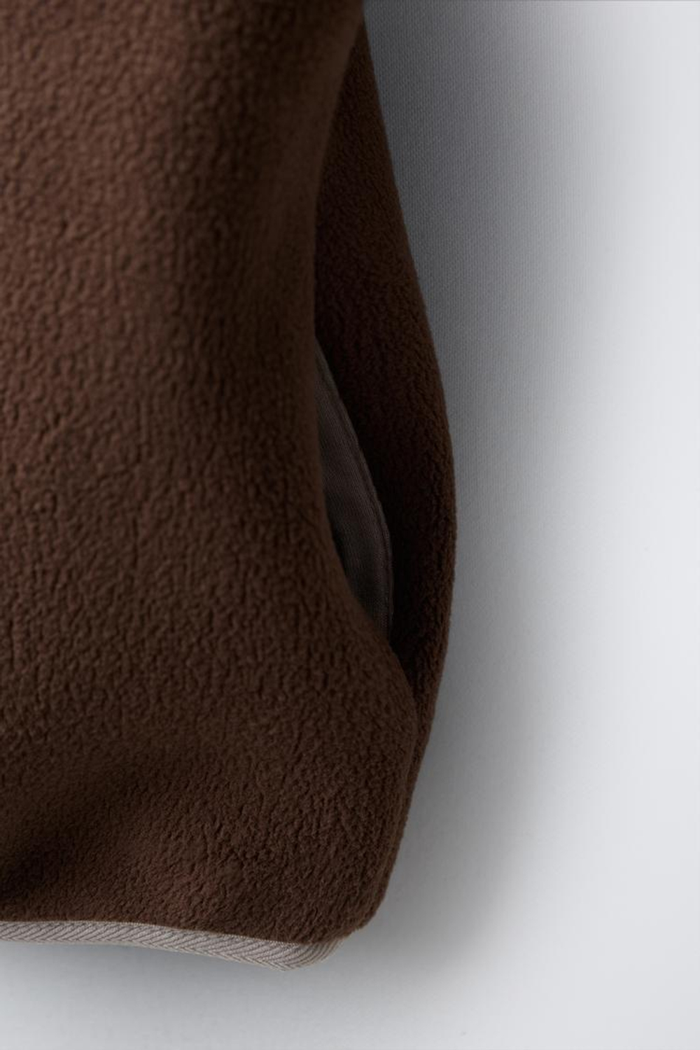 ZARA ТОЛСТОВКА ИЗ ПОЛАРФЛИСА В СТИЛЕ КОЛОР-БЛОК С НАШИВКОЙ, МОРСКОЙ СИНИЙ