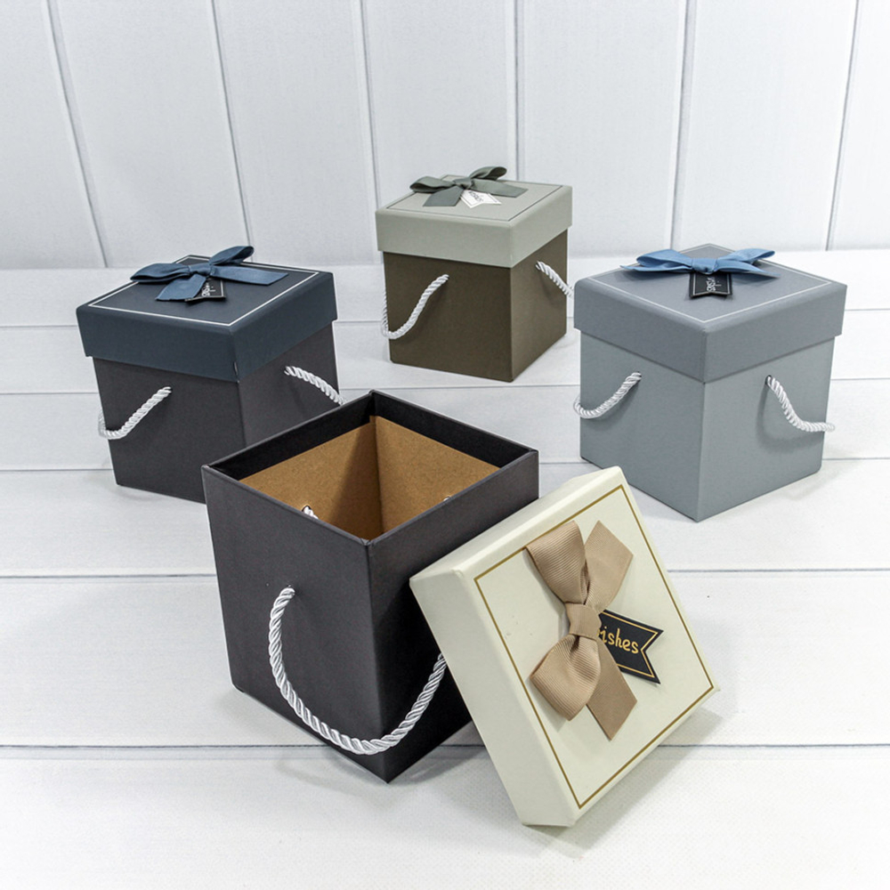 Коробка Ювелирная 11.5х11.5х12.5 см Набор 4 шт с бантом и ручками (Микс)
