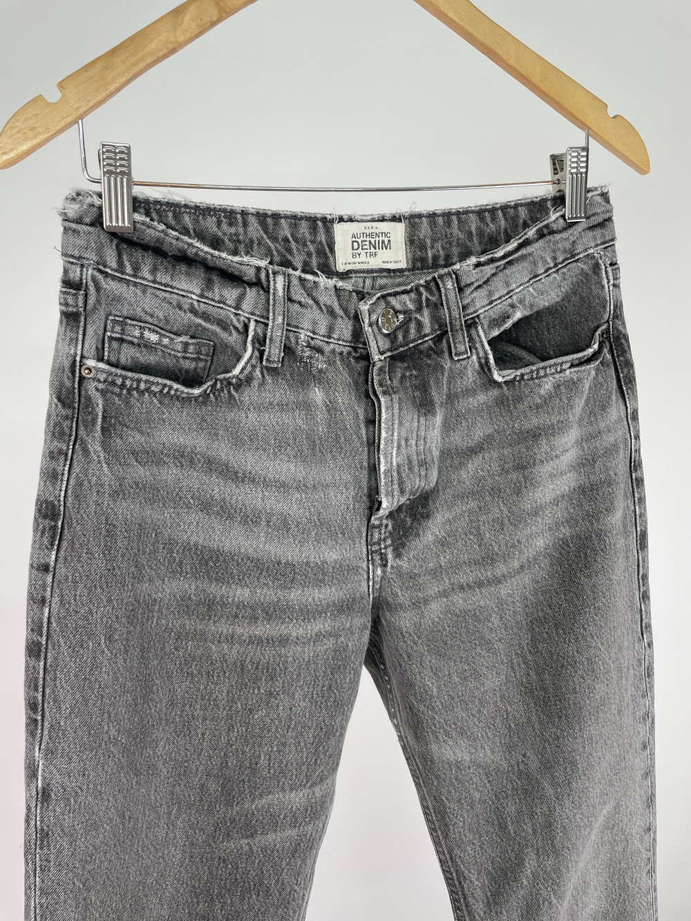 Джинсы Zara