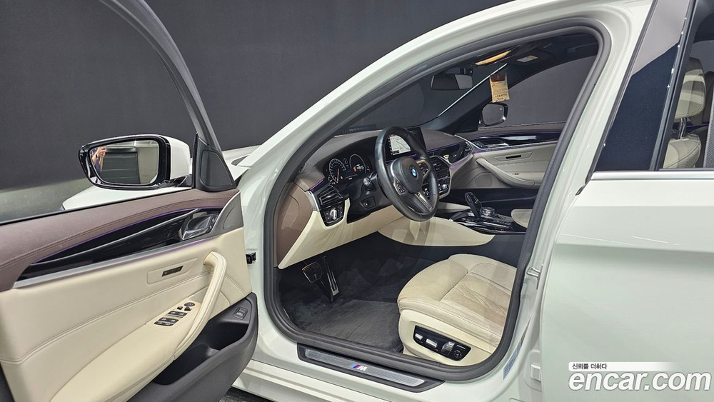 BMW 5 Series (G30) 530i xDrive M Sports Plus (08.2019)