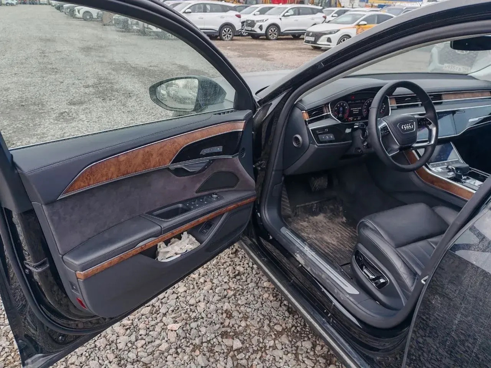 Audi A8L 3.0 55 TFSI quattro tiptronic L Business