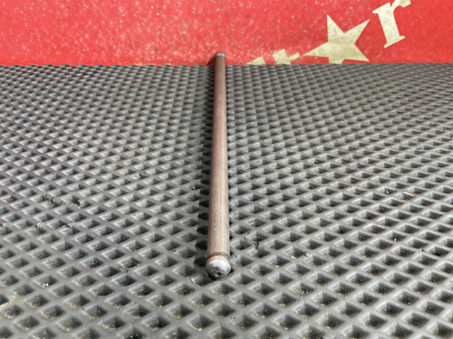 Штанга толкателя выпускного клапана