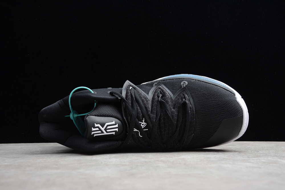 Kyrie5 black magic online