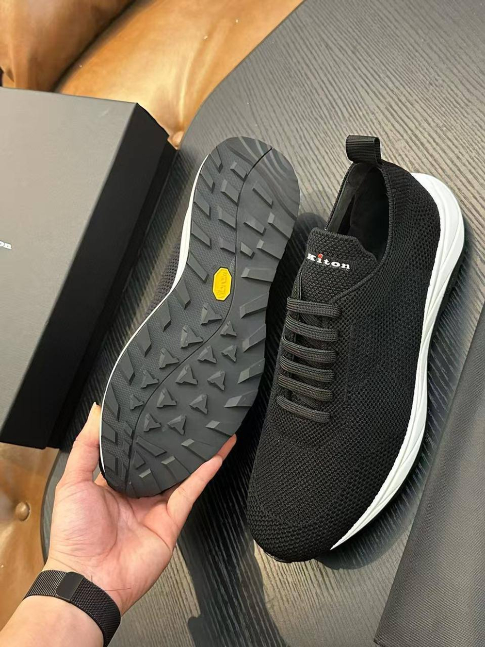Кроссовки Kiton
