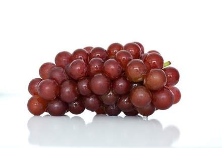 Виноград Красный Без Косточек, 1 кг