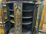 Старинная витрина