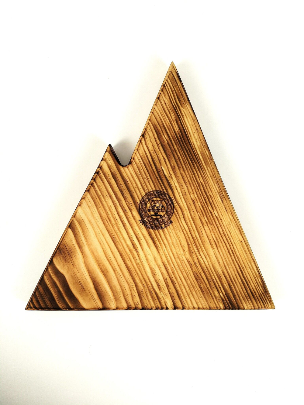 Деревянная менажница из кедра с эпоксидной смолой