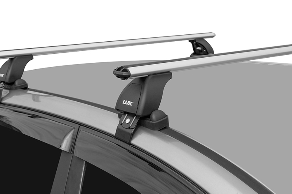 Багажник на крышу LUX с дугами 1,2м аэро-классик (53мм) для Toyota Prius III 2009-2015(арт.690014+698874+846363)