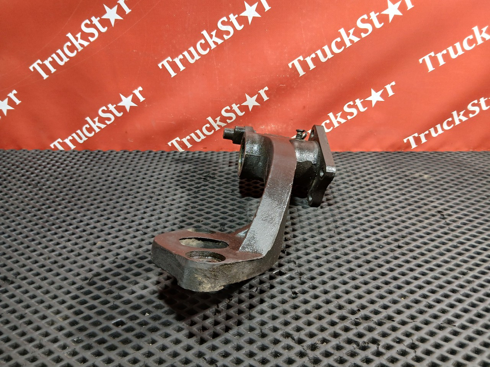 Кронштейн тормозного вала правый