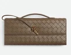 Клатч Bottega Veneta Andiamo Сосновая шишка