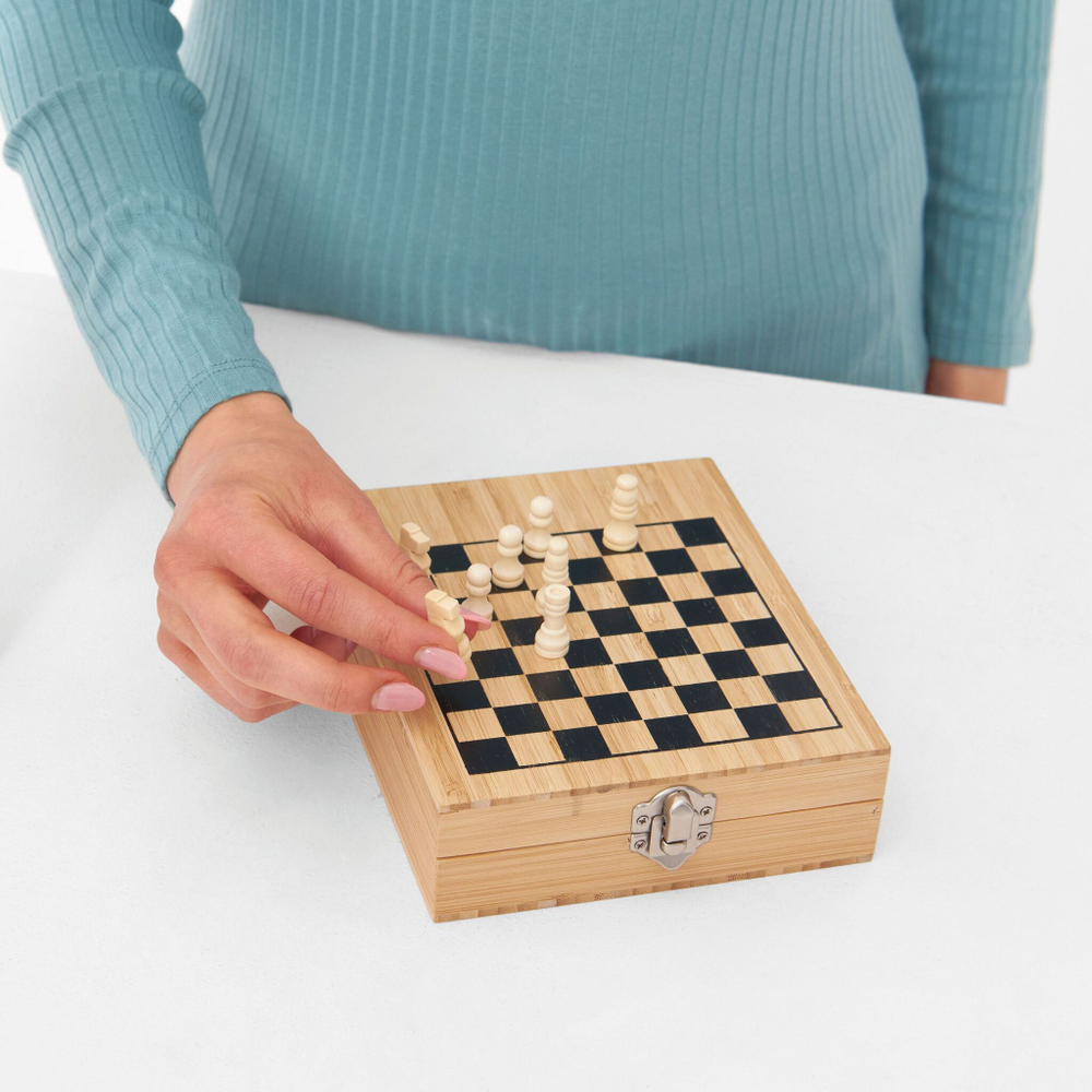 Набор для вина BAMBOO CHESS с игрой в шахматы