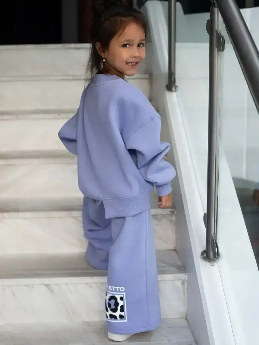 Спортивный костюм для девочек на осень