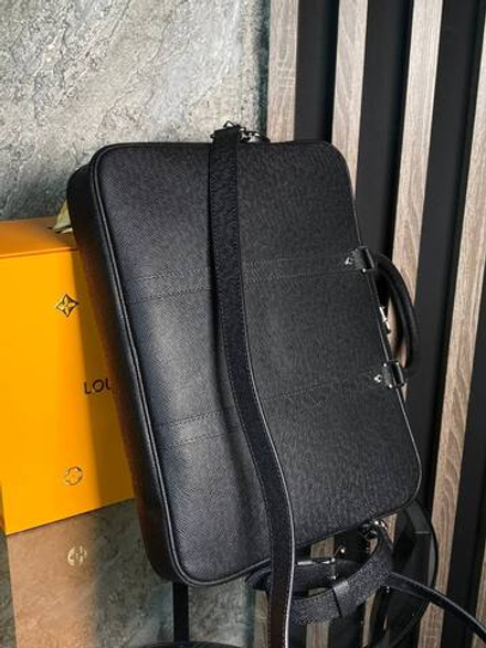 Портфель Louis Vuitton
