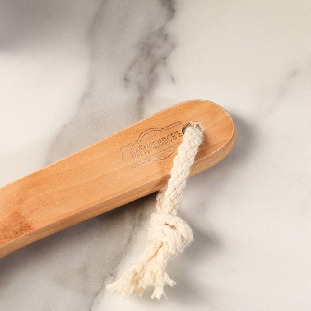 Банная двусторонняя массажная щётка из натуральной щетины с ручкой