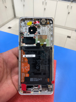 Дисплей в сборе с тачскрином,рамкой и новой акб silver для Huawei P50 Pro Оригинал