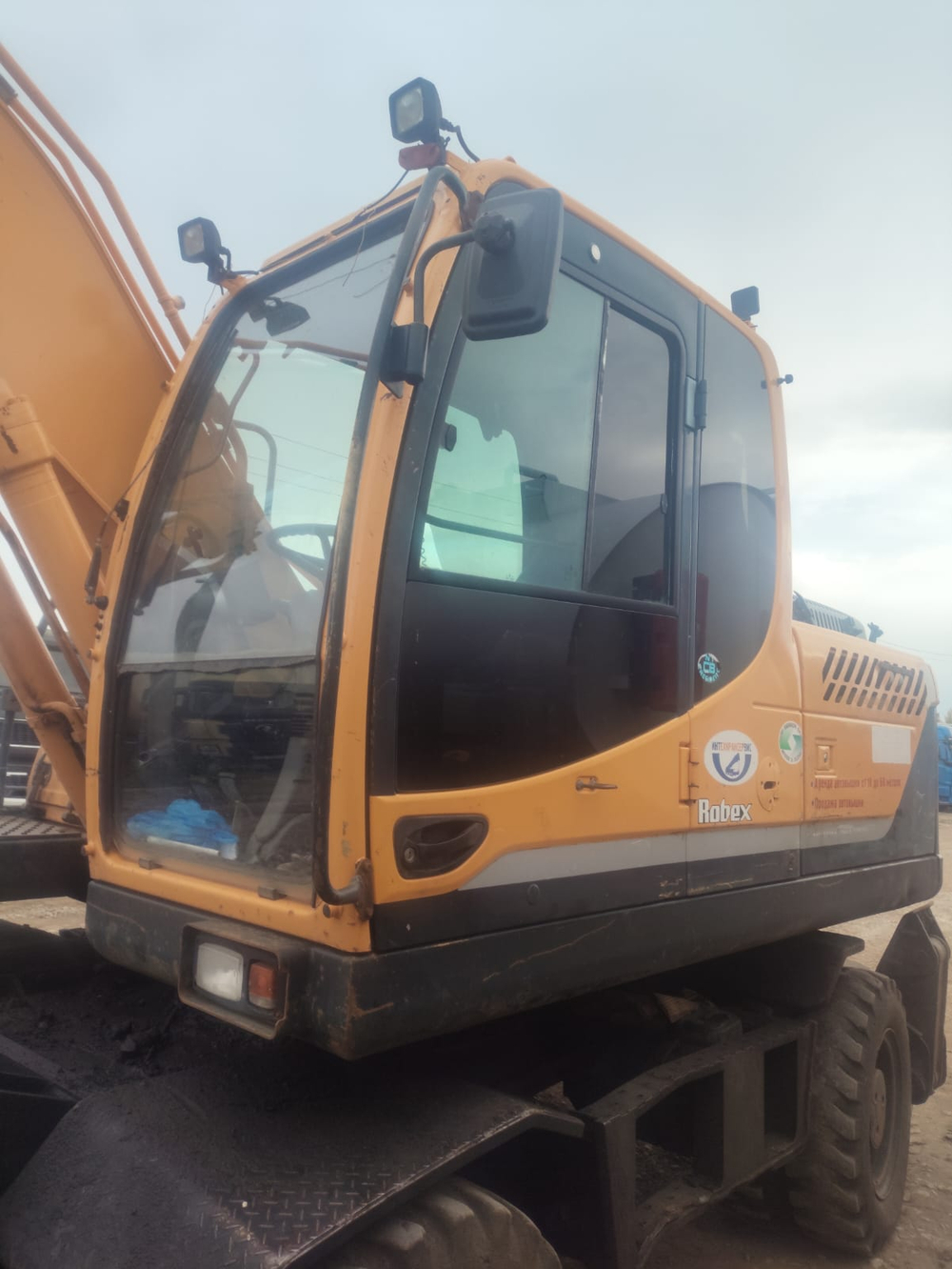 Hyundai R180* Экскаватор колесный R180W-9S (Дизельный, 5,0 л, 118 л.с., АТ)