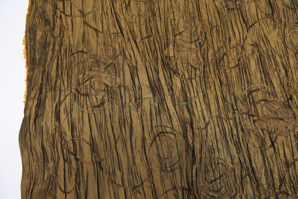 Тафта жатая вышивка охра